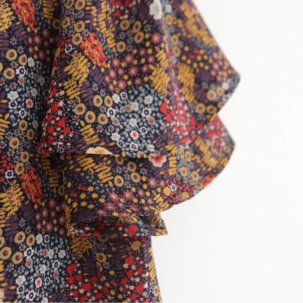 Ditsy floral ruffle sleeve blouse in warm autumn colors - Picture 4 of 8
